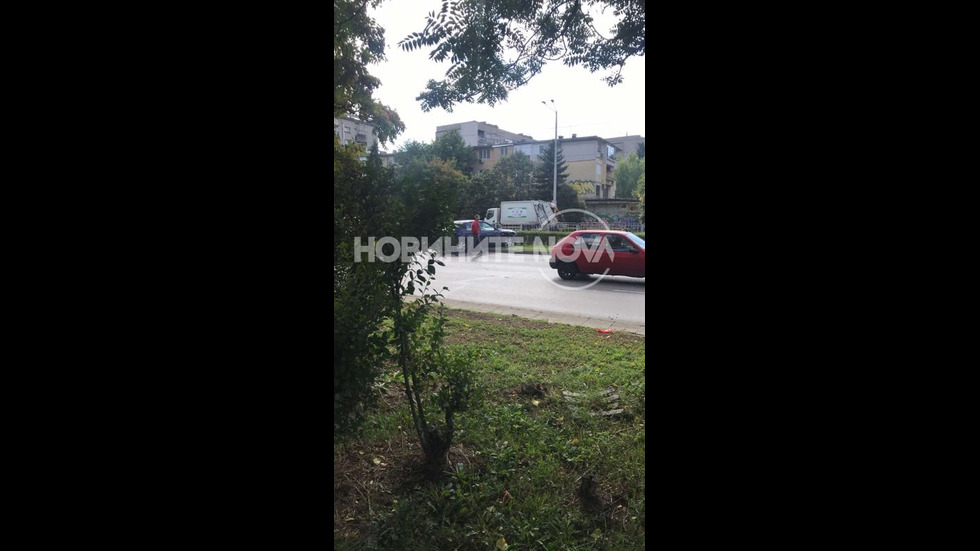 Цистерна и камион удариха лек автомобил в София