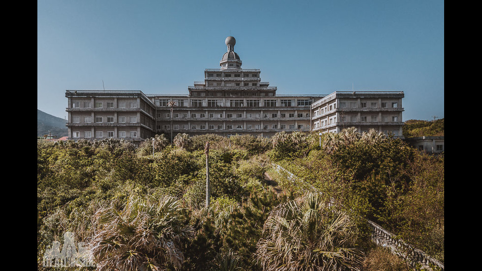 Какво крие най-големият изоставен хотел в Япония?