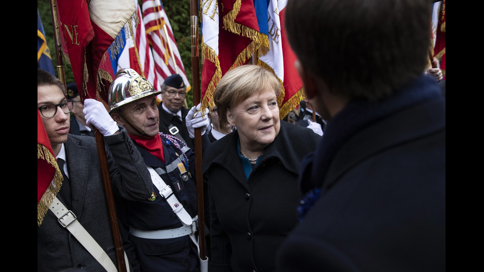 Меркел и Макрон откриха паметна плоча за 100-годишнината от края на Първата световна война