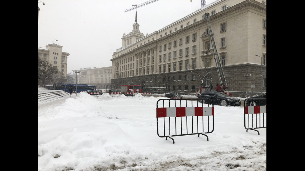 Студ и сняг в цялата страна