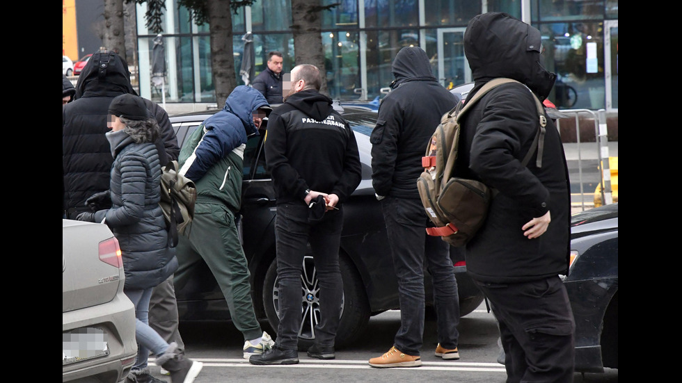 Спецакция блокира възлов булевард в София, хванаха пратка с дрога