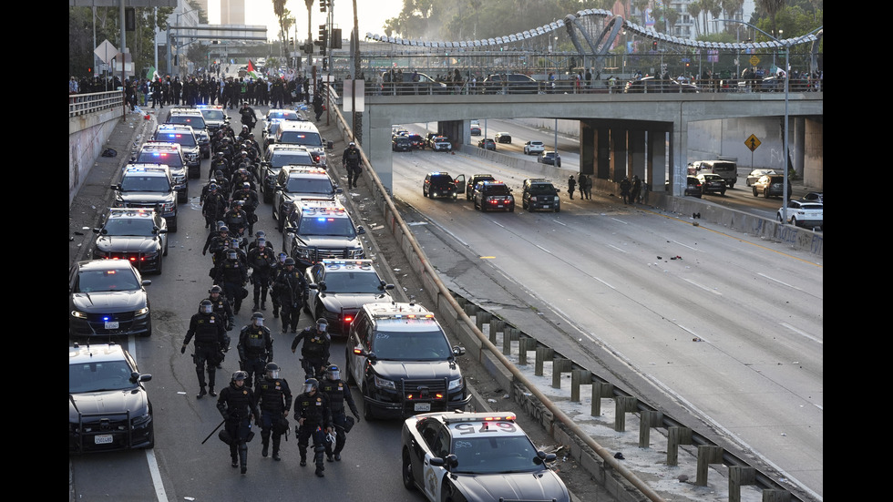 Сблъсъци между Гвардията и протестиращи в Лос Анджелис