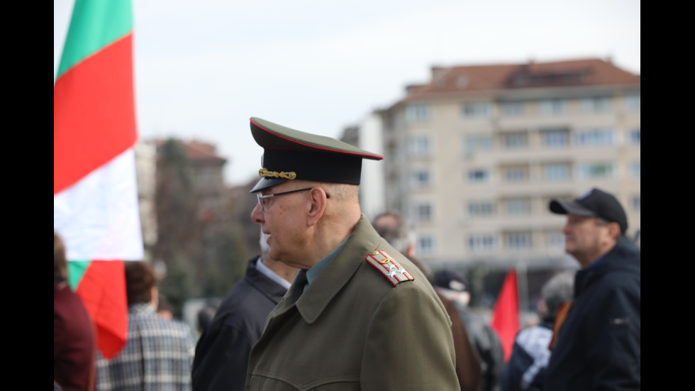 Протест в защита на Паметника на Съветската армия в София