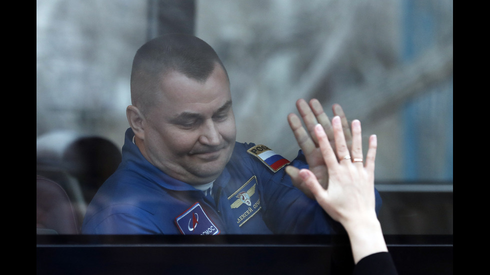 Пилотиран руски космически кораб лети към МКС