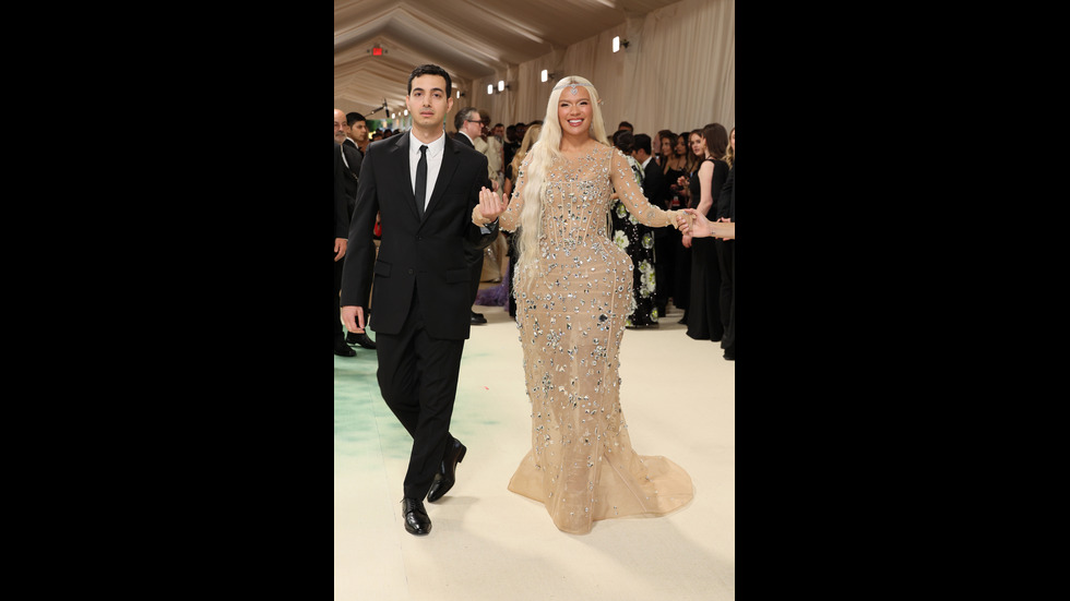 Звезди, блясък, смели и екстравагантни тоалети на Met Gala 2024