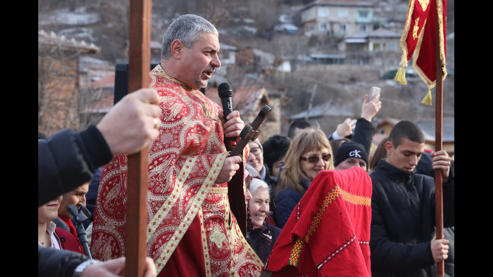 Спасяването на кръста в Зверино