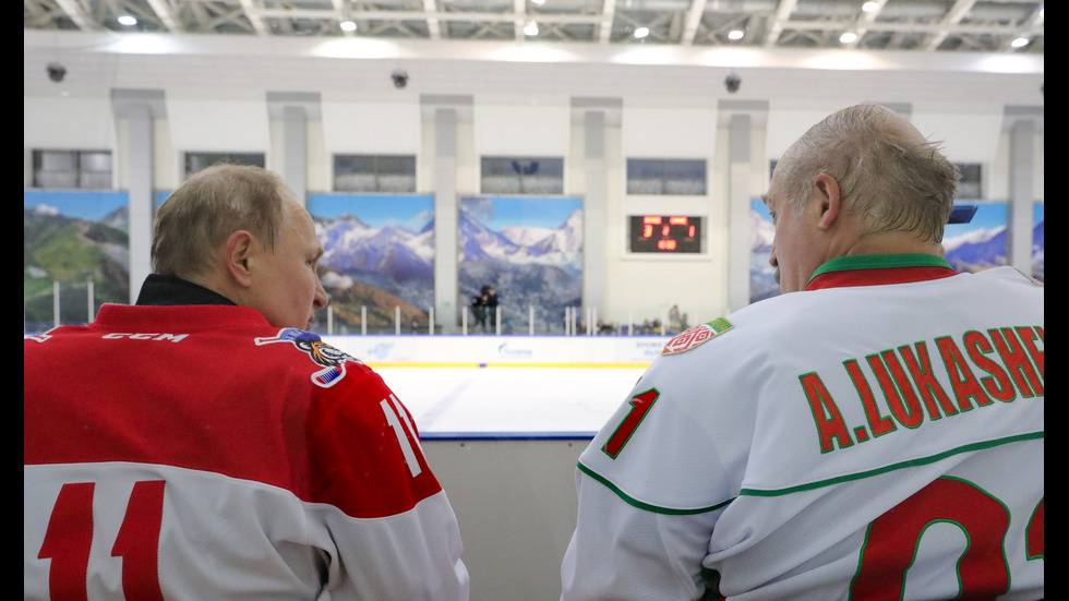 Путин и Лукашенко не се споразумяха по петролния спор, но играха хокей