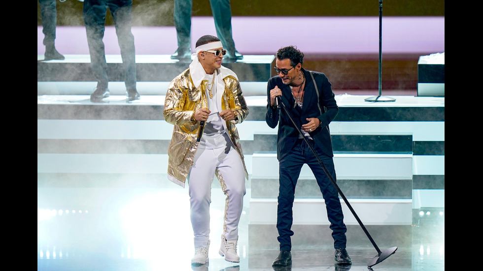 Звездата на латино музиката Марк Антъни на 55