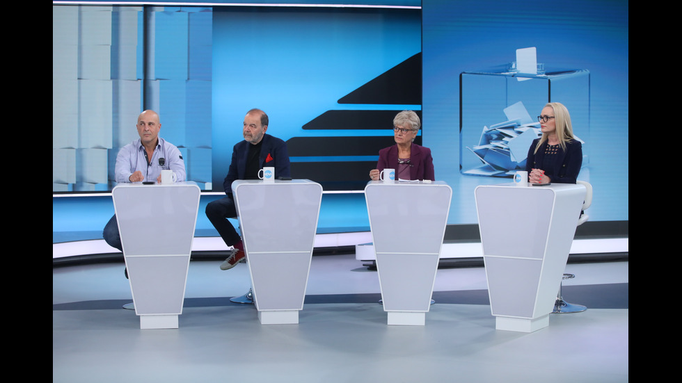 ЗАД КАДЪР: Изборният ден по NOVA В СНИМКИ