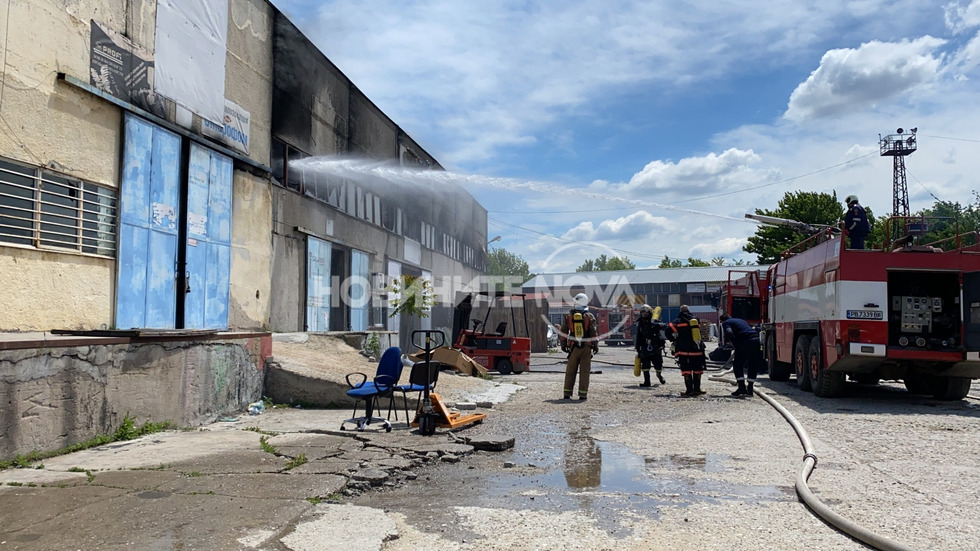 Голям пожар избухна в Пловдив