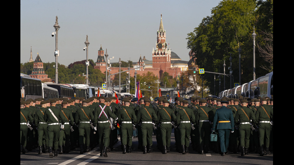 Русия отбелязва Деня на победата