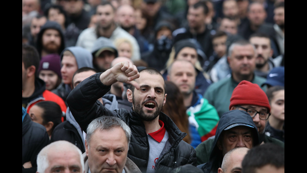 Нова вечер на протести в Габрово