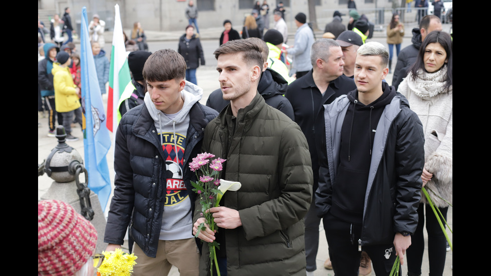 България се прекланя пред паметта на Апостола на свободата