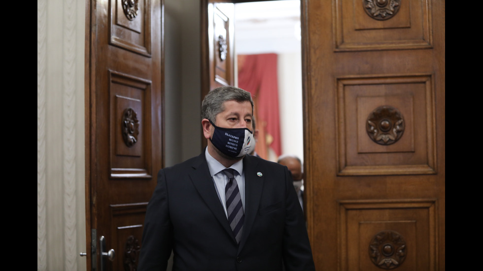 Започнаха консултациите при президента за нов кабинет