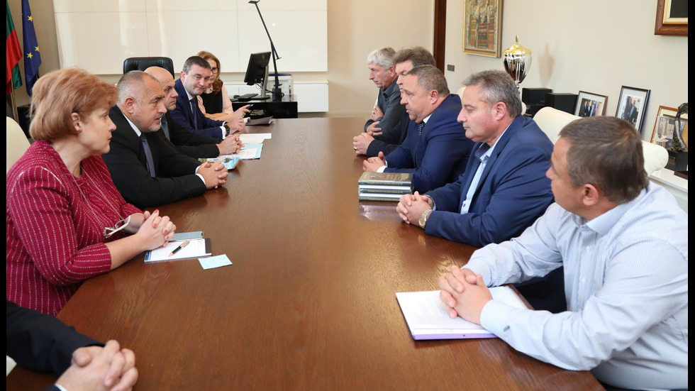 Премиерът Борисов се срещна с кметове на малки населени места