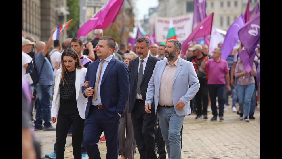 Миньори и енергетици излязоха на национален протест