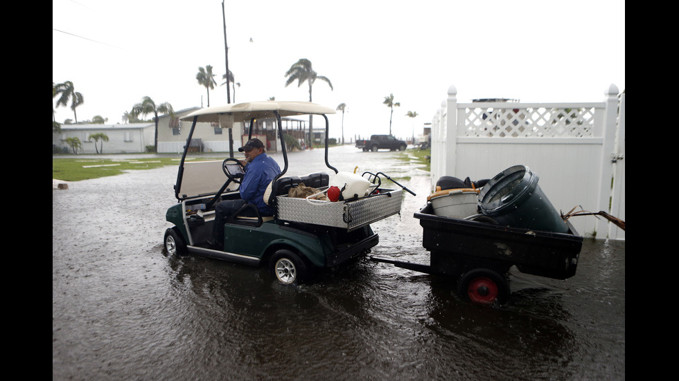 Ураганът "Ермин" заплашва Флорида