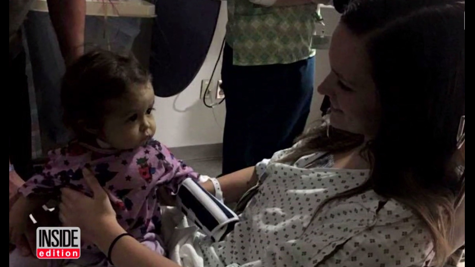Студентка дари черния си дроб на бебе, за което се грижи