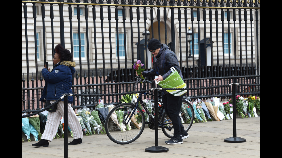 Великобритания потъна в скръб след смъртта на принц Филип