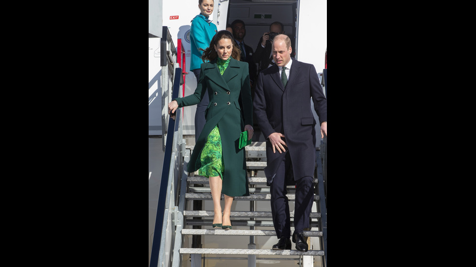 Принц Уилям и Кейт отлетяха за Ирландия