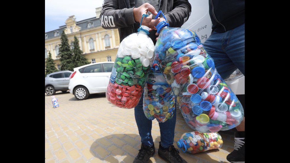 Започна кампанията „Капачки за бъдеще”