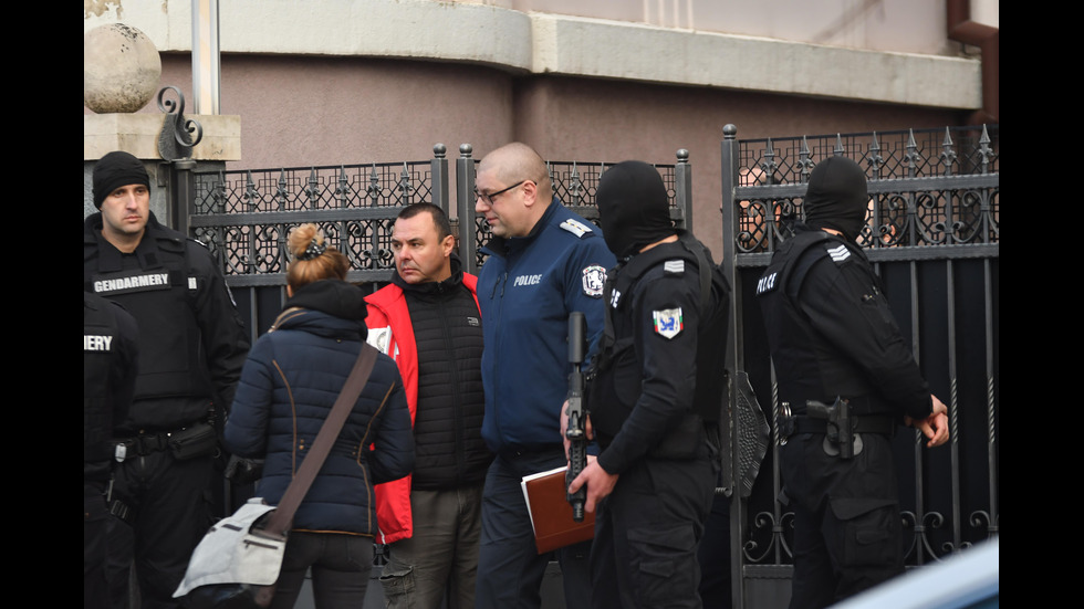 ПЪРВО ПО NOVA: Полицията влезе в имоти на Божков. Търси се връзка с убийството на Алексей Петров?