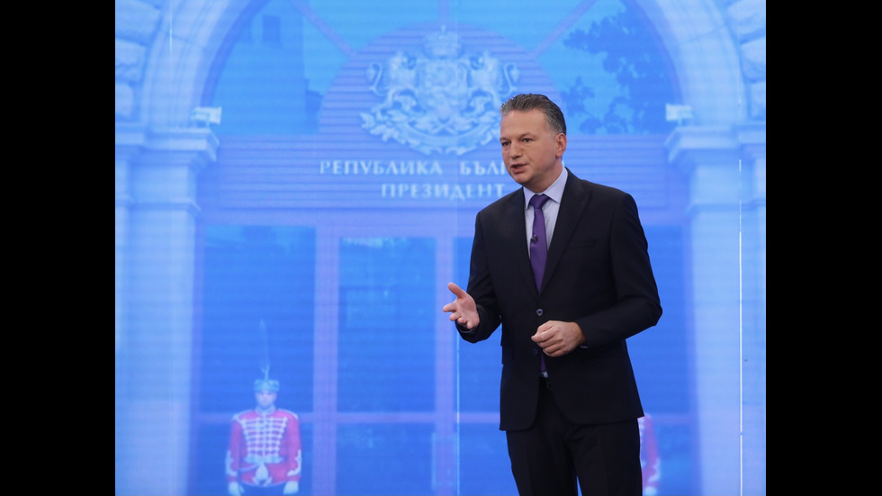 ЗАД КАДЪР: Изборното студио на NOVA в деня на балотажа