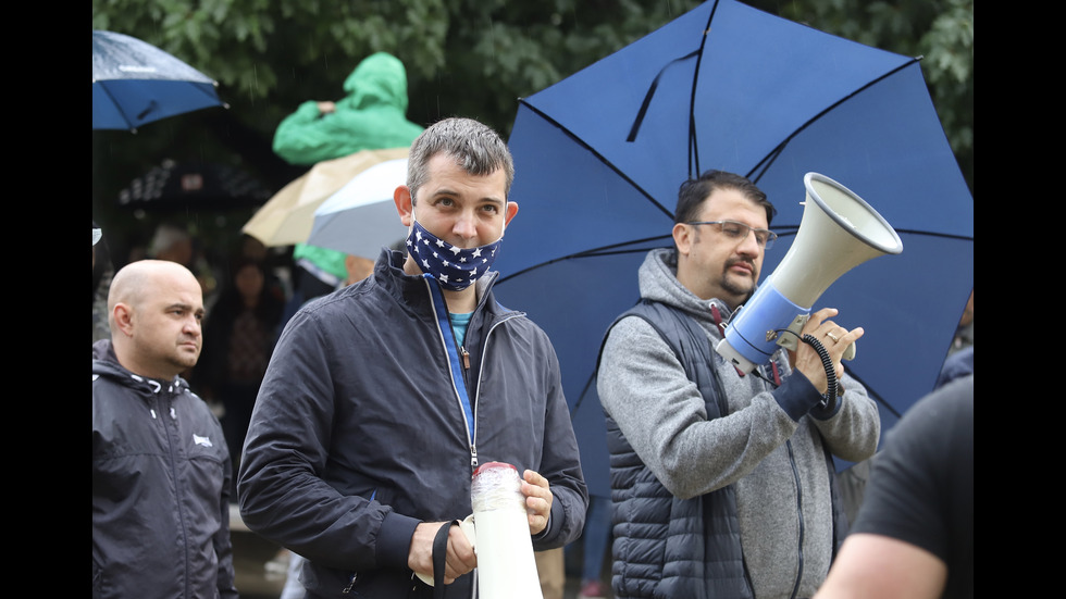 Десети ден на протести срещу властта