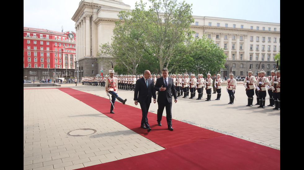 Президентът на Хърватия пристигна у нас по покана на Румен Радев