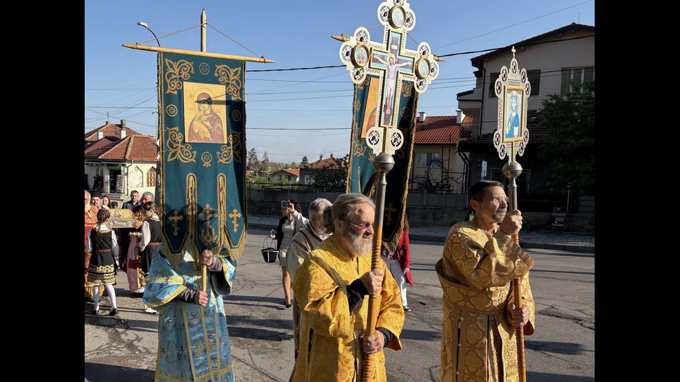 Частица от мощите на Свети Георги Победоносец пристигна у нас