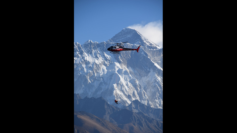 Хеликоптерът е в готовност да търси Боян Петров