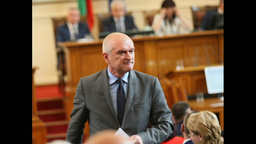 Депутатите отхвърлиха оставката на Главчев