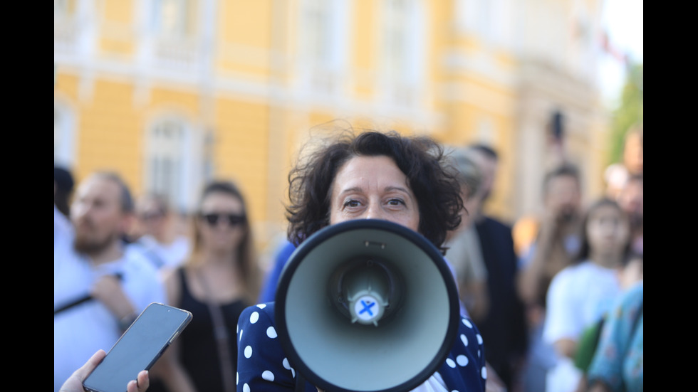 Протест в подкрепа на Никола Минчев пред НС