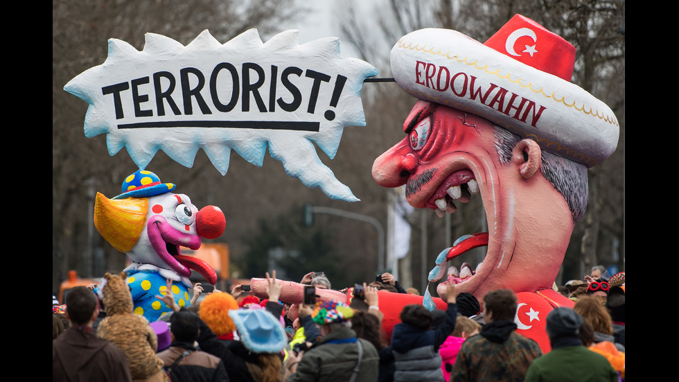 Политическата сатира доминира на карнавала „Розенмонтаг”