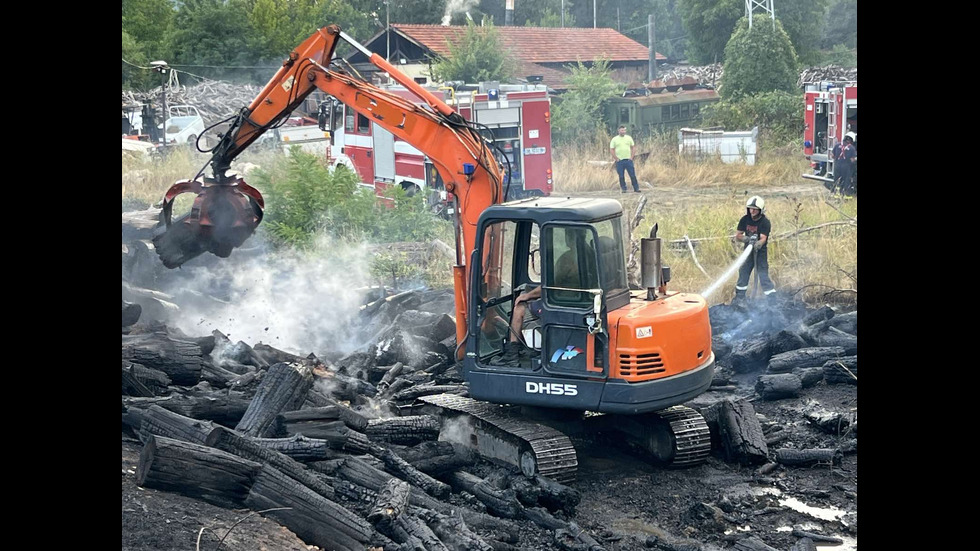 Снимки от пожара в района на местността Боаза