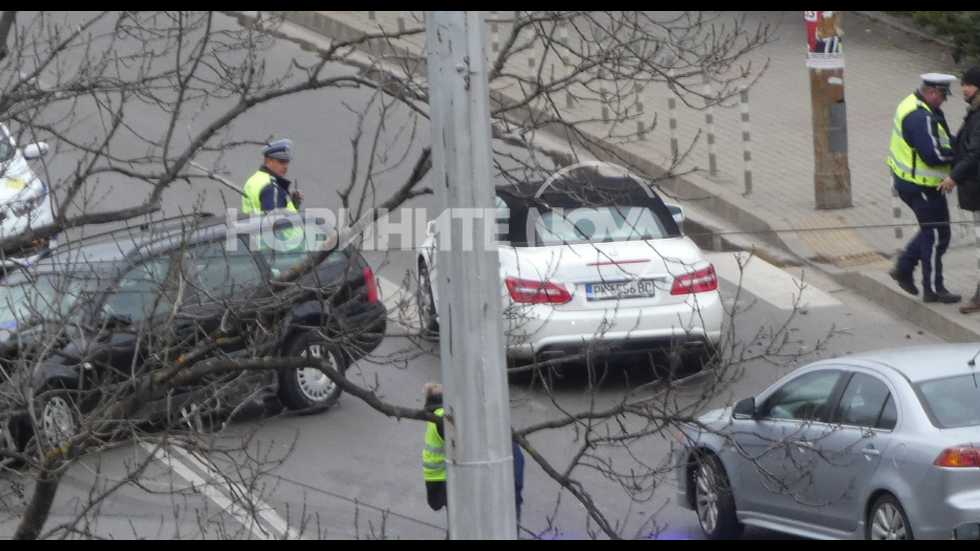 Зрелищна катастрофа на столичния булевард "Черни връх"