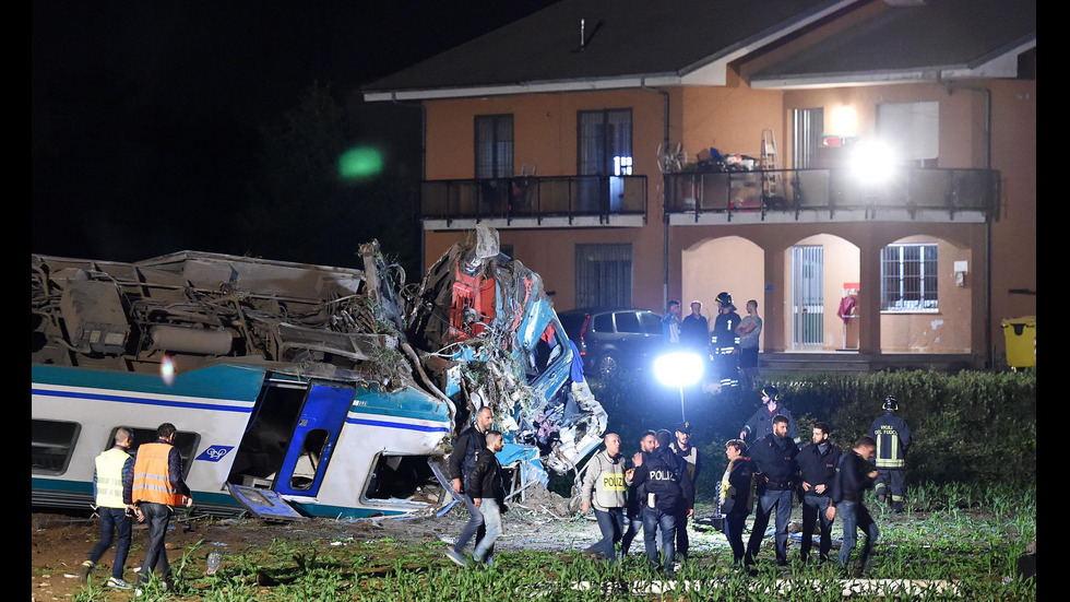 Жестока влакова катастрофа в Италия