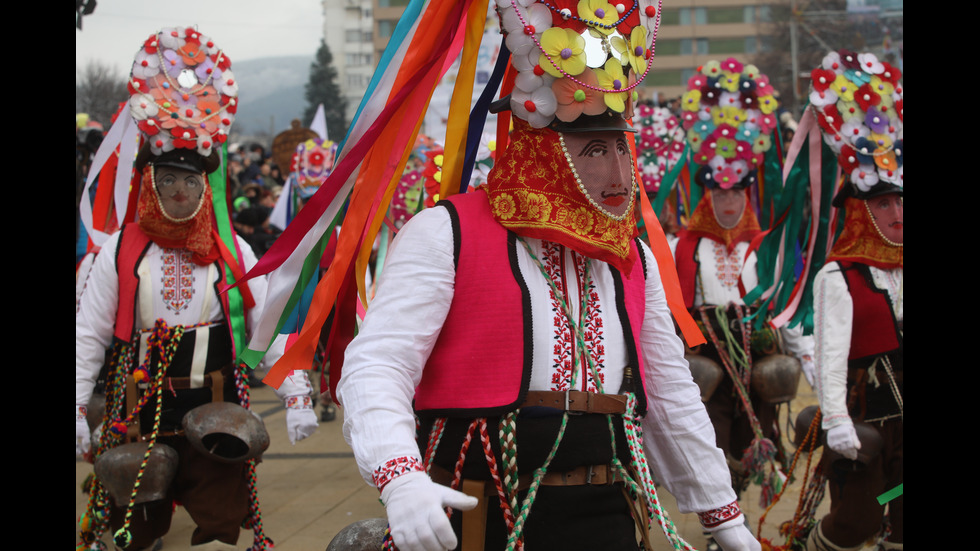 „Сурва” се завърна в Перник