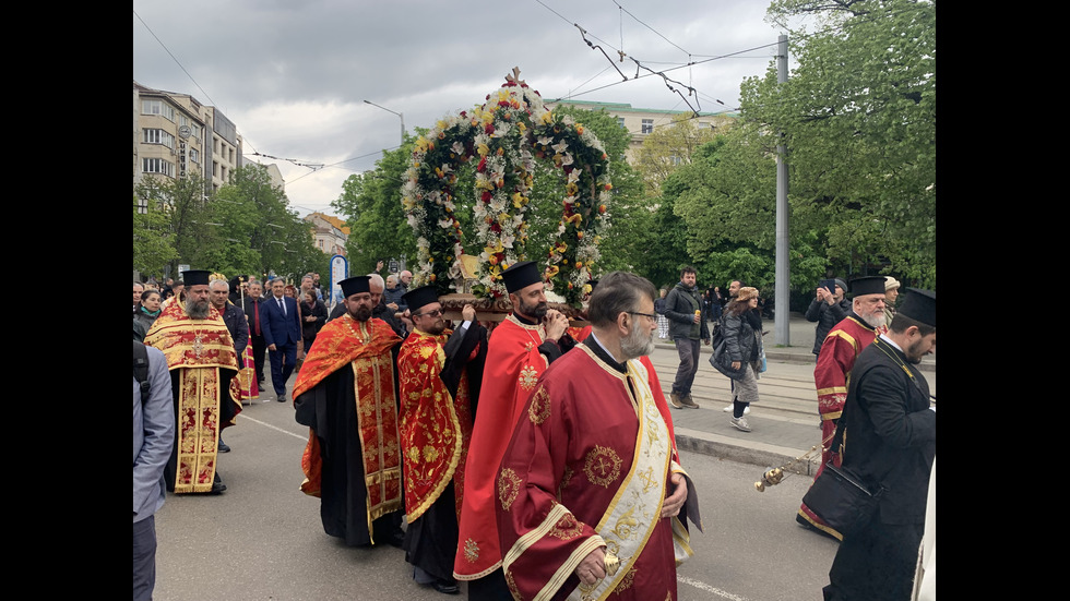 Пристигнаха мощите на Свети Георги