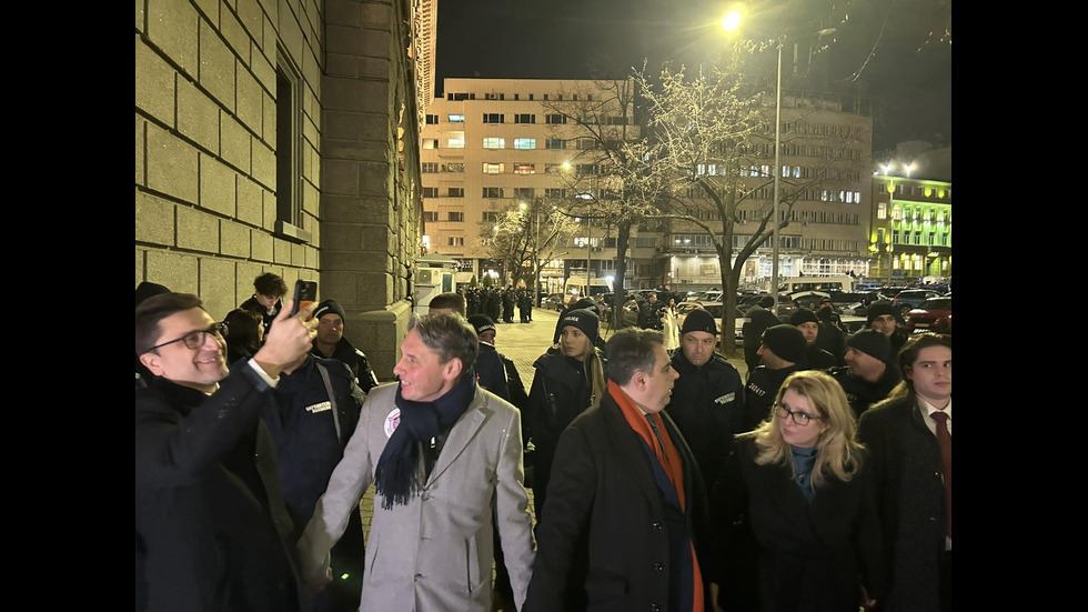 Протестиращи срещу Бюджет 2026 блокираха движението в "Триъгълника на властта"