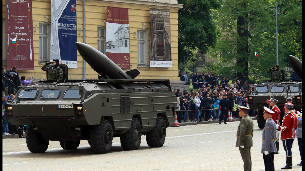 Парад за Деня на храбростта