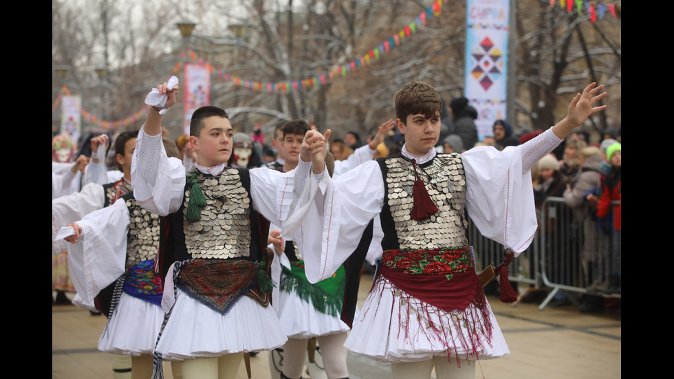 „Сурва” се завърна в Перник