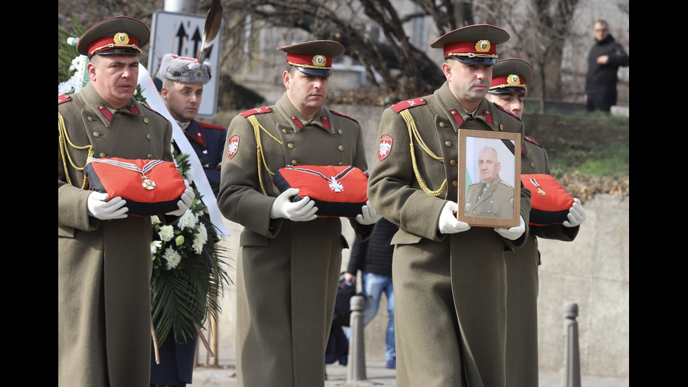 Армията се прости с началника на отбраната ген. Андрей Боцев