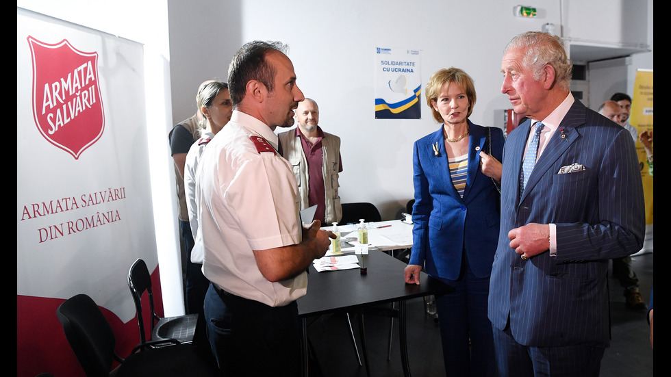 Принц Чарлз посети Румъния, показа солидарност с украинските бежанци