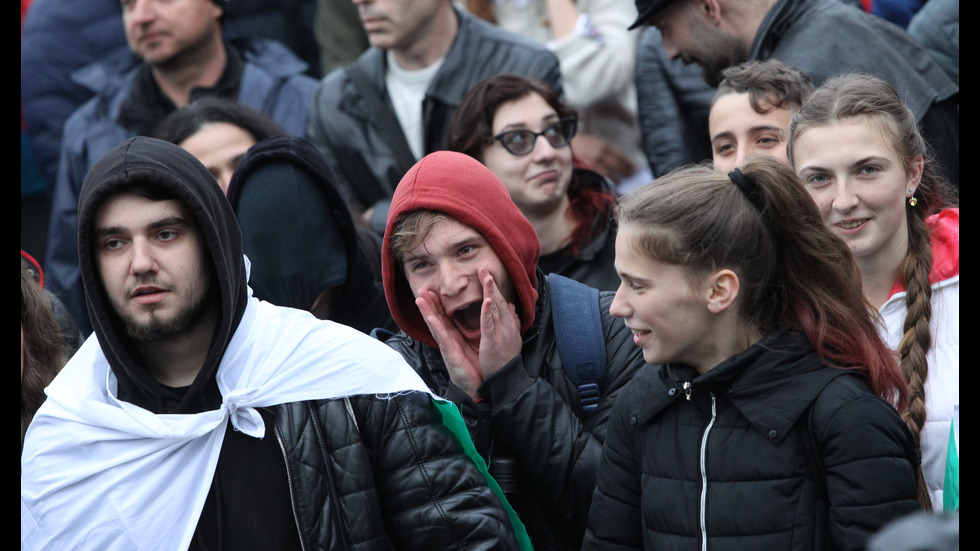 Нова вечер на протести в Габрово