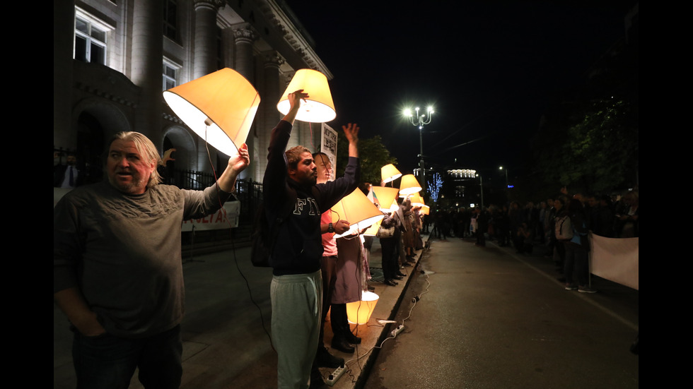 91-ва вечер на протести в центъра на София