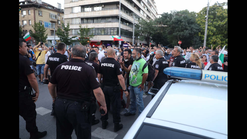 Три протеста в "Триъгълника на властта"