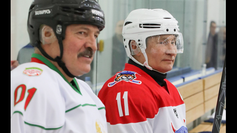 Путин и Лукашенко не се споразумяха по петролния спор, но играха хокей