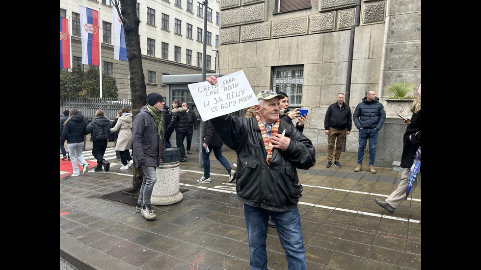 Хиляди блокираха мостове в Нови Сад