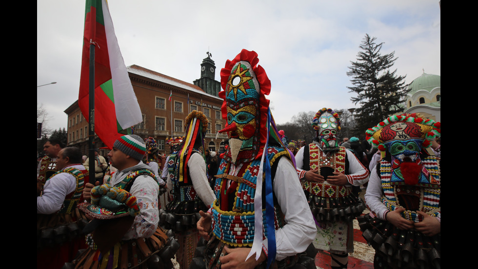 „Сурва” се завърна в Перник